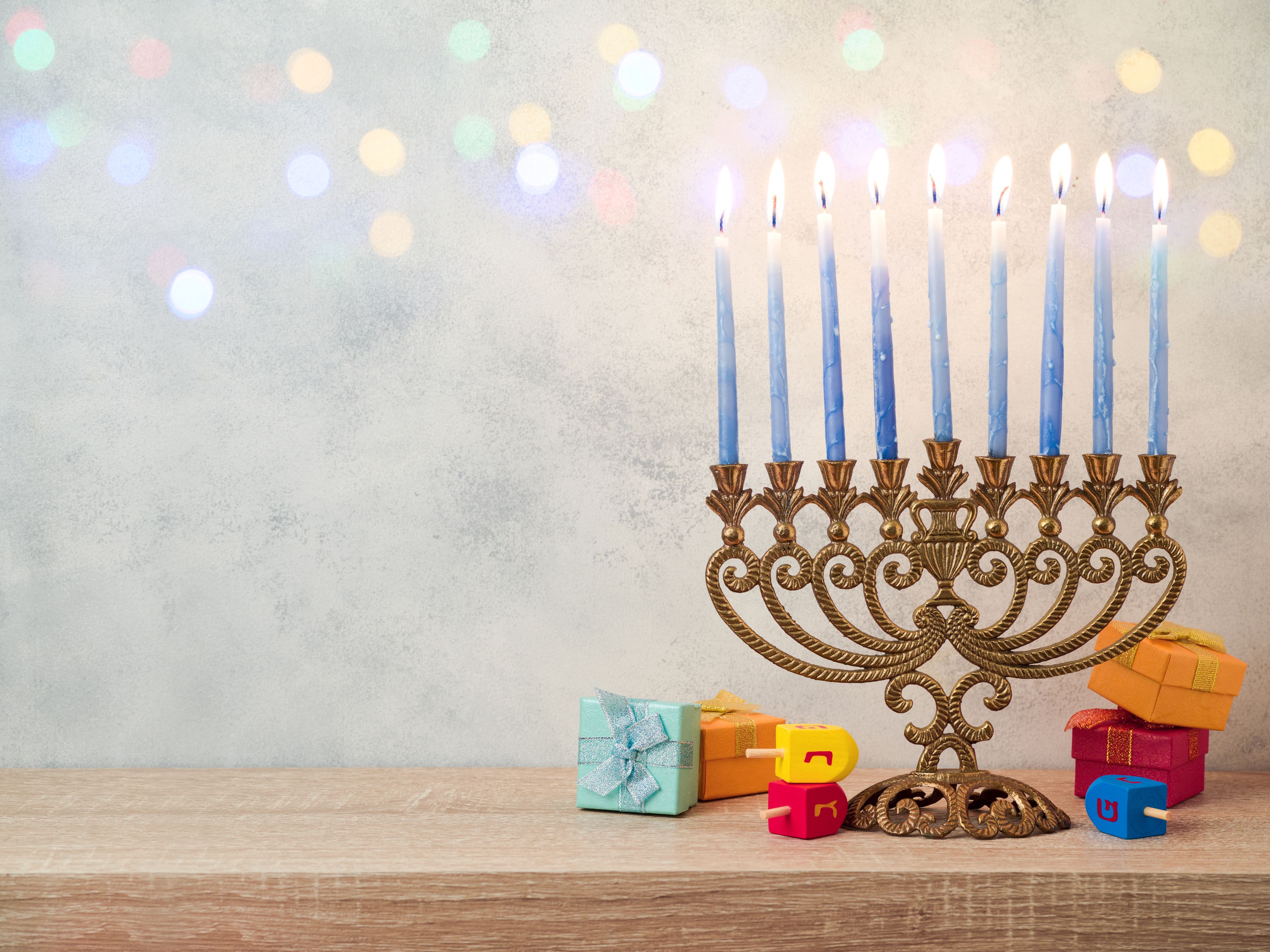 Premium PSD | Hanukkah background with burning candles festive hanukkah  print template